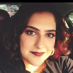 Meet your Posher, Farah